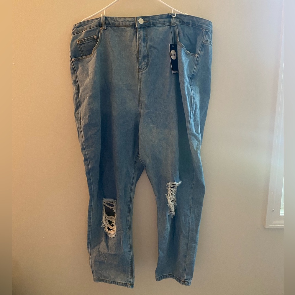 Boohoo NWT Plus Tapered High Waist Boyfriend Jean
